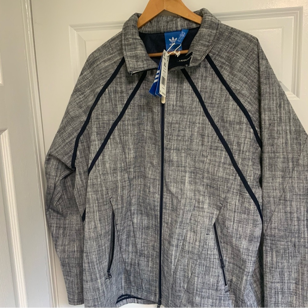 ADIDAS ORIGINALS NMD CHAMBREAKER Gray Jacket with Dark Blue Trim